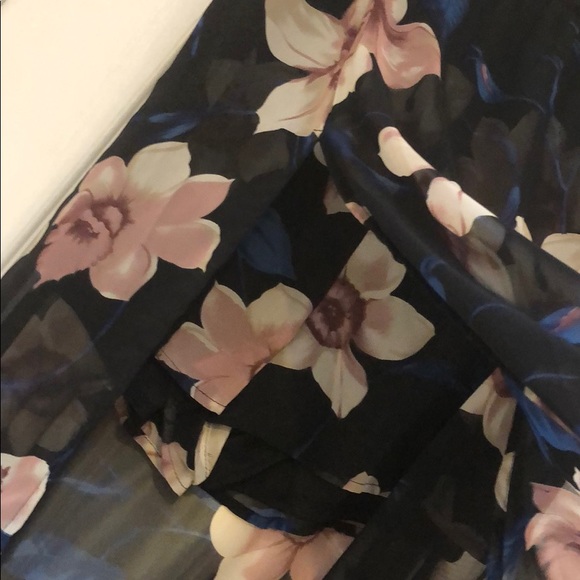 BLUE BLACK FLORAL MAXI SKIRT - Picture 4 of 5